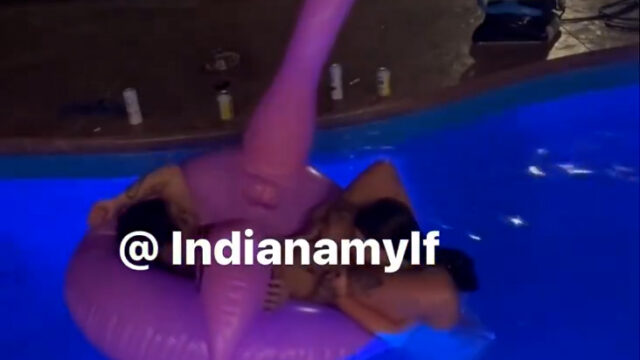 Indiana Mylf lesbian play in the pool – Onlyfans video